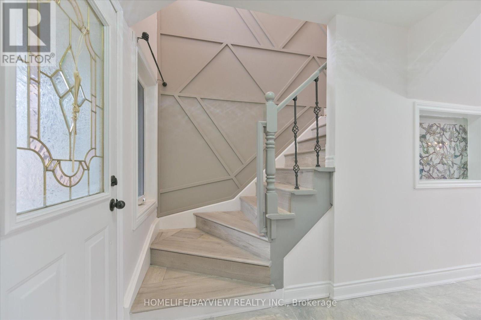3956 Bentridge Road, Mississauga, Ontario  L5N 7V8 - Photo 5 - W12475217