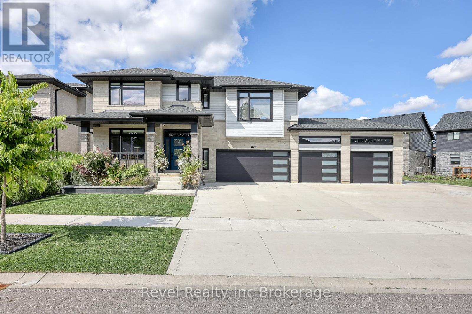 176 Tamarack Boulevard, Woodstock, Ontario  N4S 0E2 - Photo 1 - X12475568