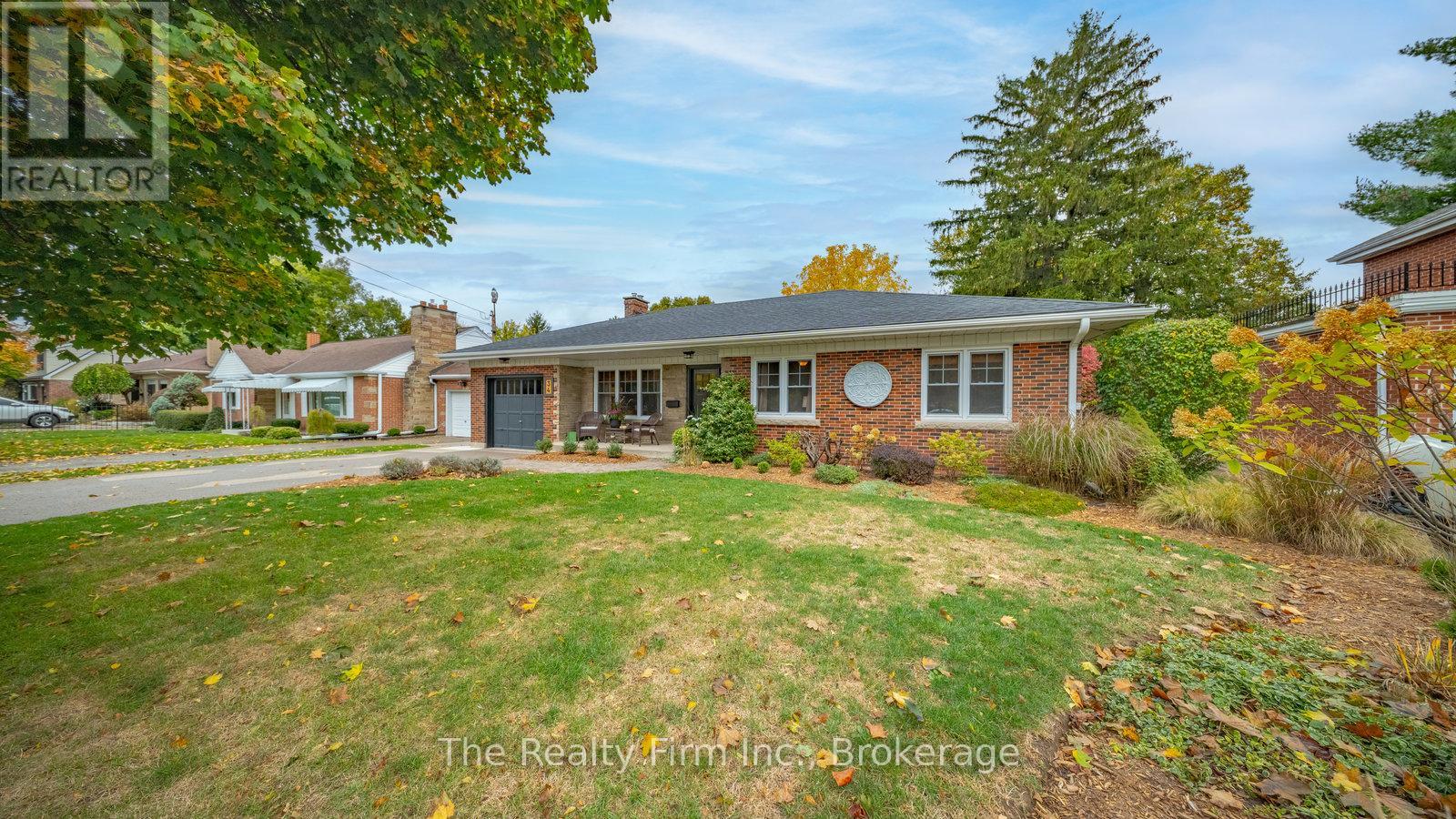 Photo 47 at 34 Springfield Drive, Brantford Photo 47 at 34 Springfield Drive, Brantford