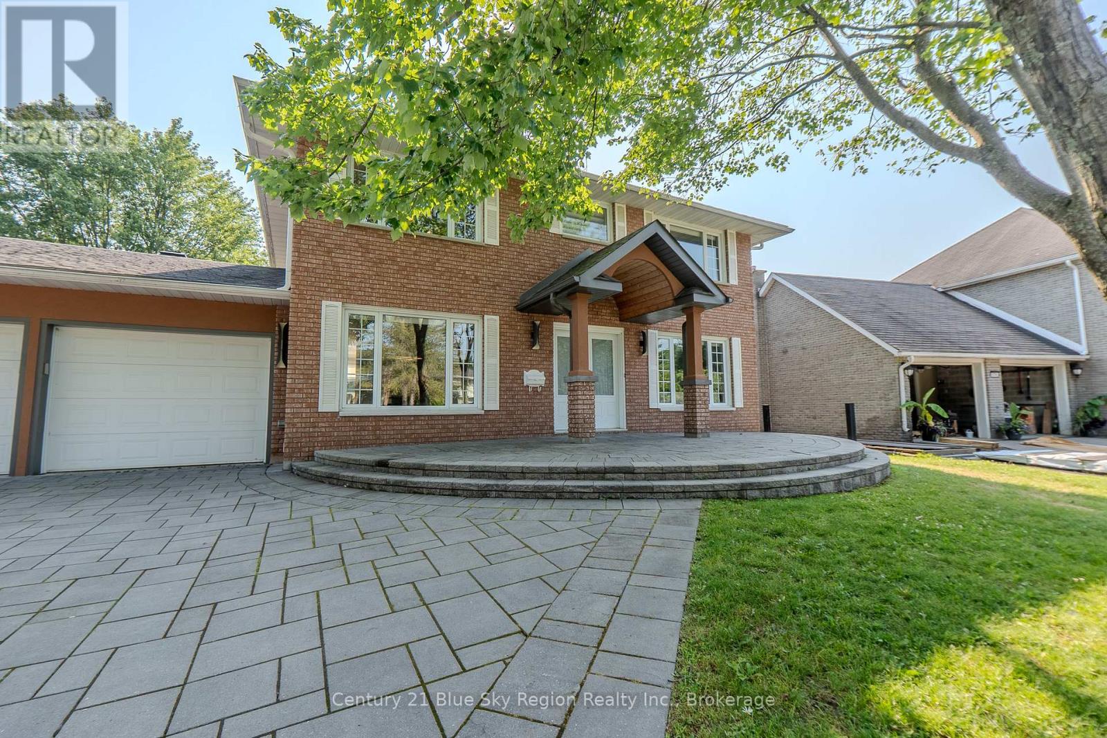 614 Guinevere Court, North Bay, Ontario  P1A 3N9 - Photo 3 - X12475793