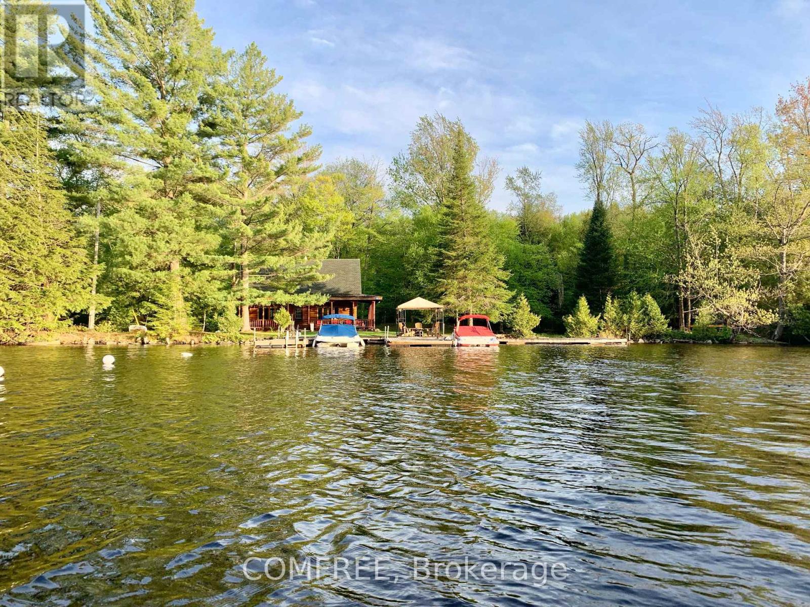 30 MCVITTLE ISLAND, Bracebridge, Ontario