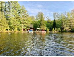 30 MCVITTLE ISLAND, Bracebridge, Ontario