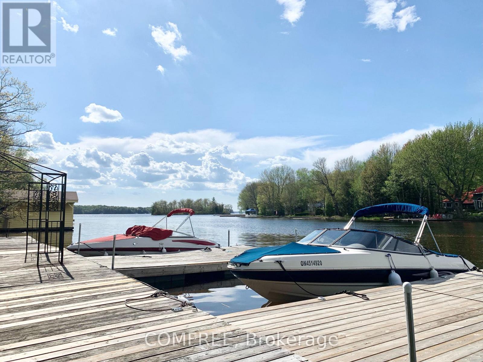 30 Mcvittle Island, Bracebridge, Ontario  P1L 1W8 - Photo 3 - X12474128