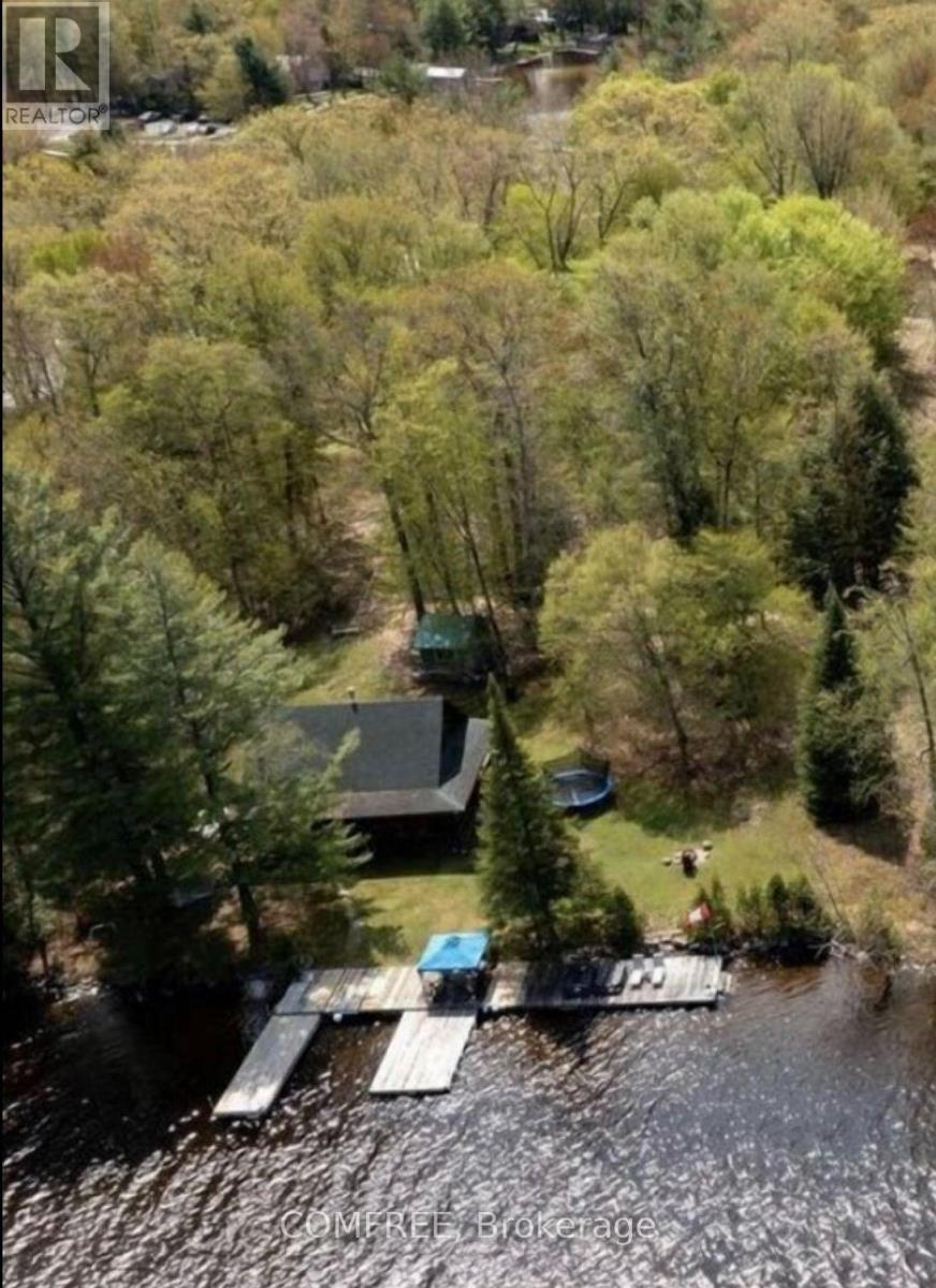 30 Mcvittle Island, Bracebridge, Ontario  P1L 1W8 - Photo 4 - X12474128