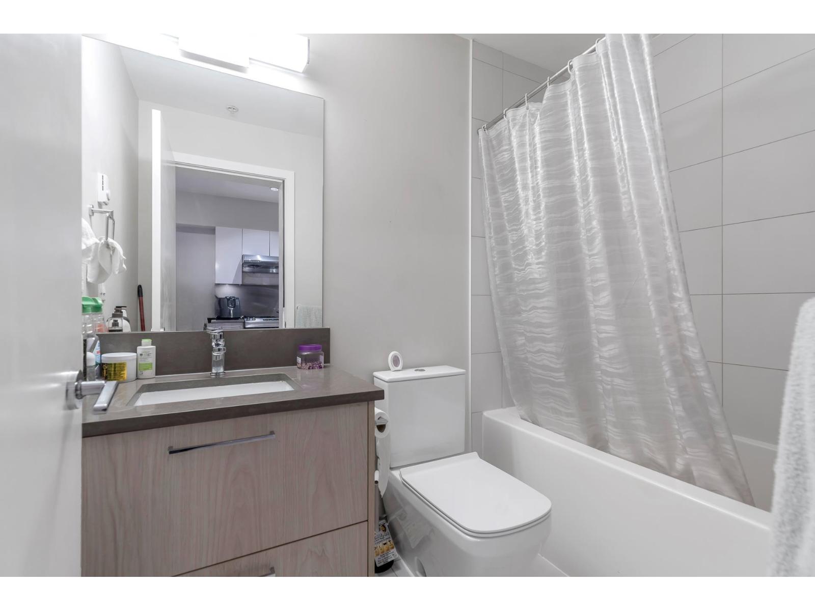 221 13768 108 Avenue, Surrey, British Columbia V3T 0L9 - Photo 8 - R3060568