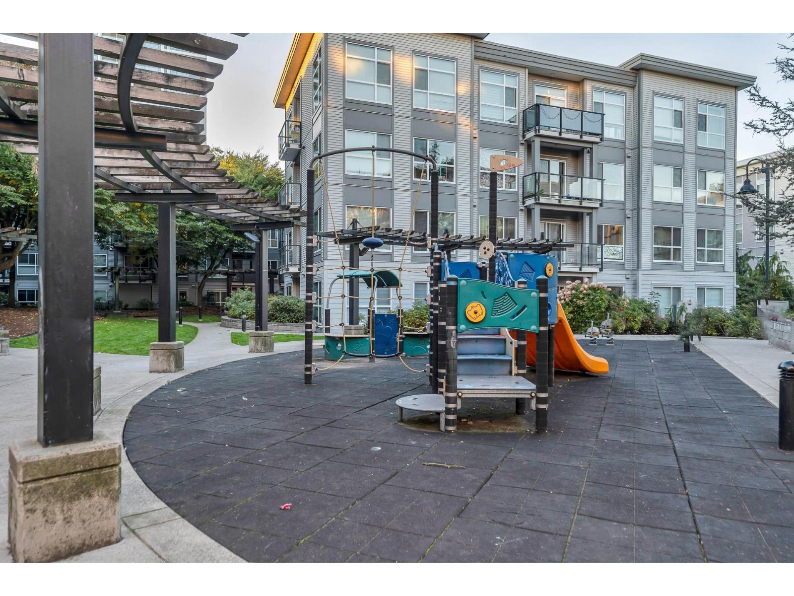 221 13768 108 Avenue, Surrey, British Columbia V3T 0L9 - Photo 35 - R3060568