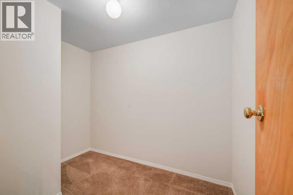 222 Diamond Court Se, Calgary, Alberta  T2C 7C7 - Photo 30 - A2265918