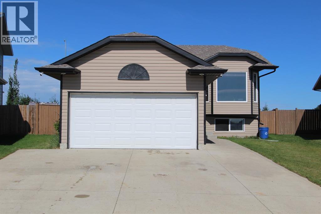 26 Wilkinson Circle, Sylvan Lake, Alberta  T4S 2N7 - Photo 3 - A2266172