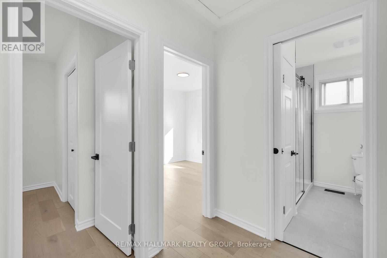 26 Spring Garden Avenue, Ottawa, Ontario  K2G 3B4 - Photo 18 - X12468405