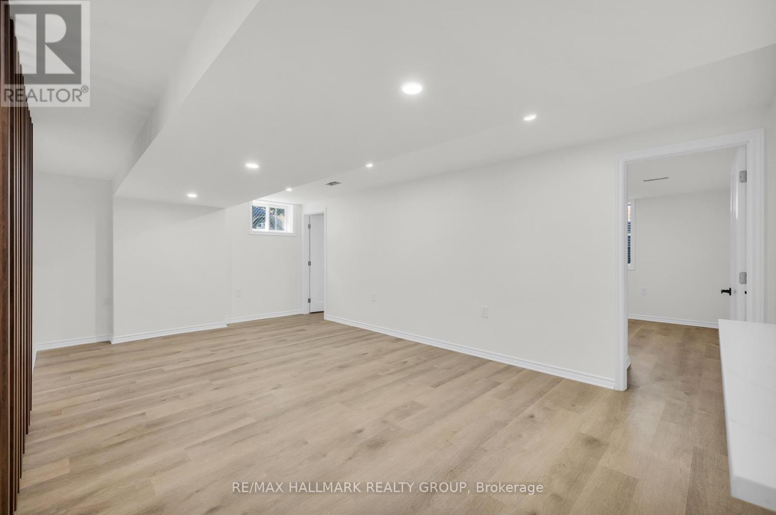 26 Spring Garden Avenue, Ottawa, Ontario  K2G 3B4 - Photo 27 - X12468405