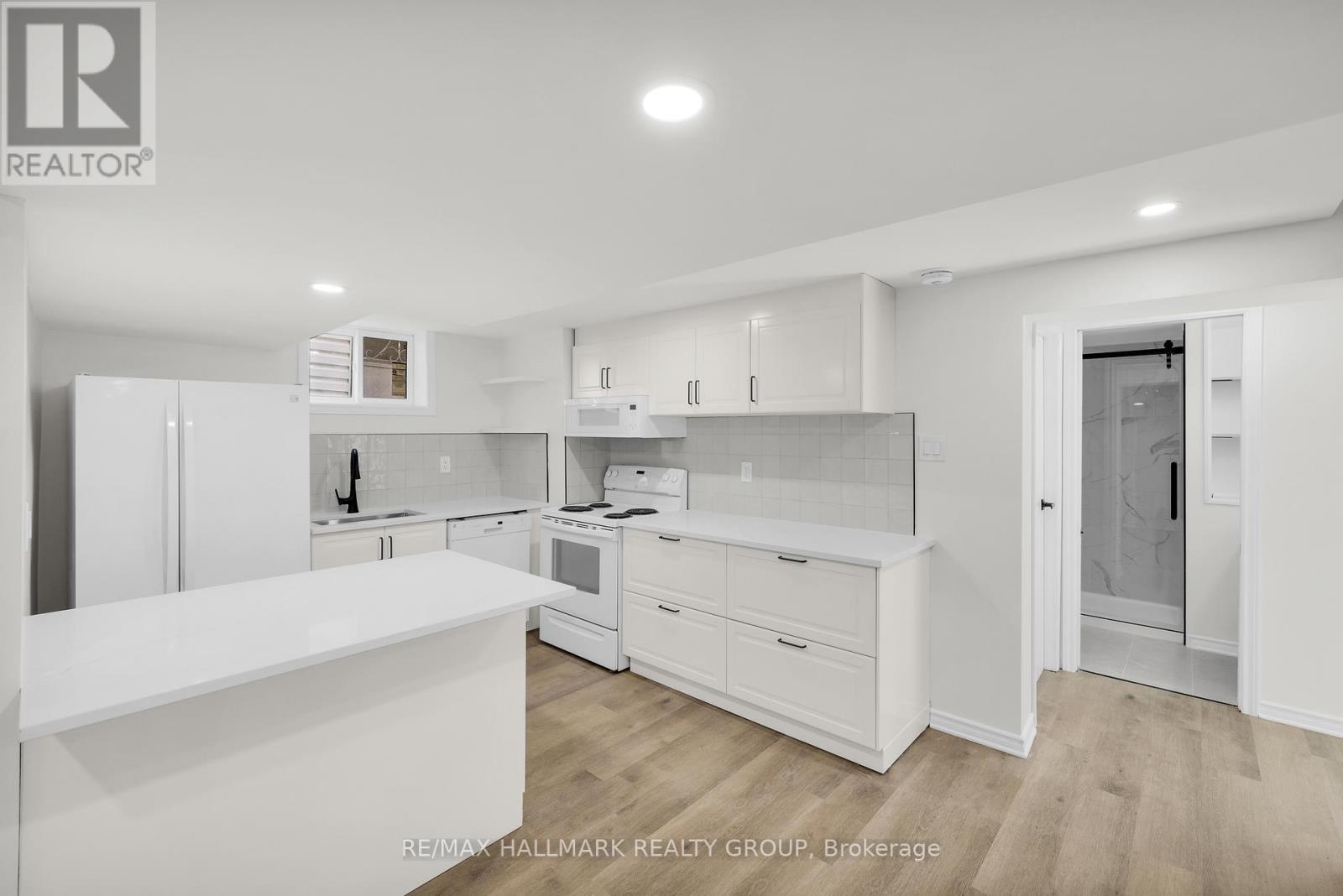 26 Spring Garden Avenue, Ottawa, Ontario  K2G 3B4 - Photo 31 - X12468405