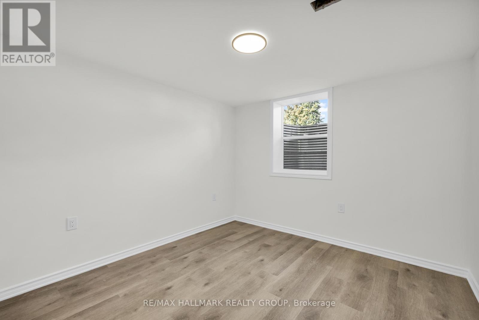 26 Spring Garden Avenue, Ottawa, Ontario  K2G 3B4 - Photo 37 - X12468405