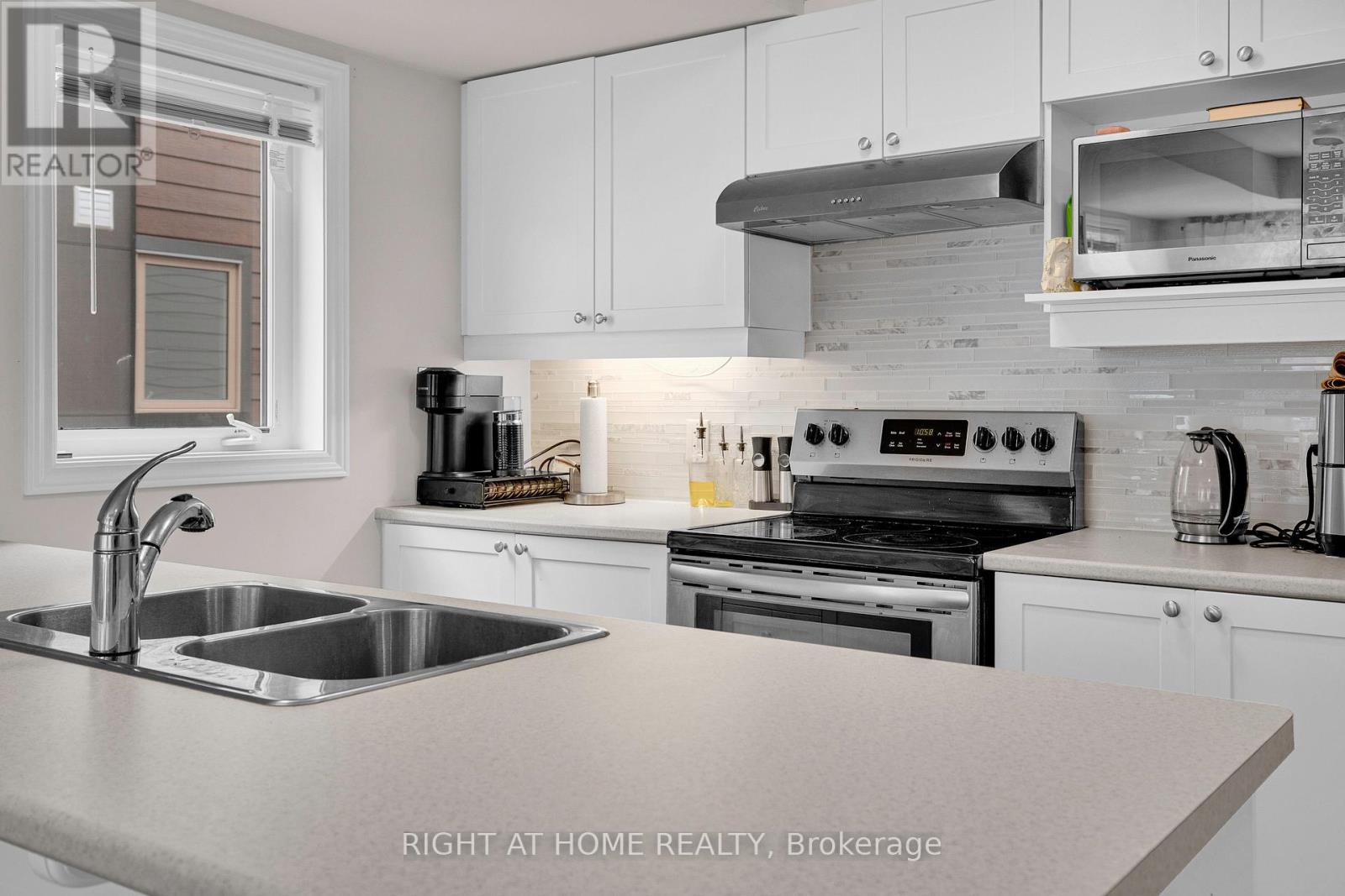 127 Anthracite Private, Ottawa, Ontario  K2J 7C8 - Photo 14 - X12470629