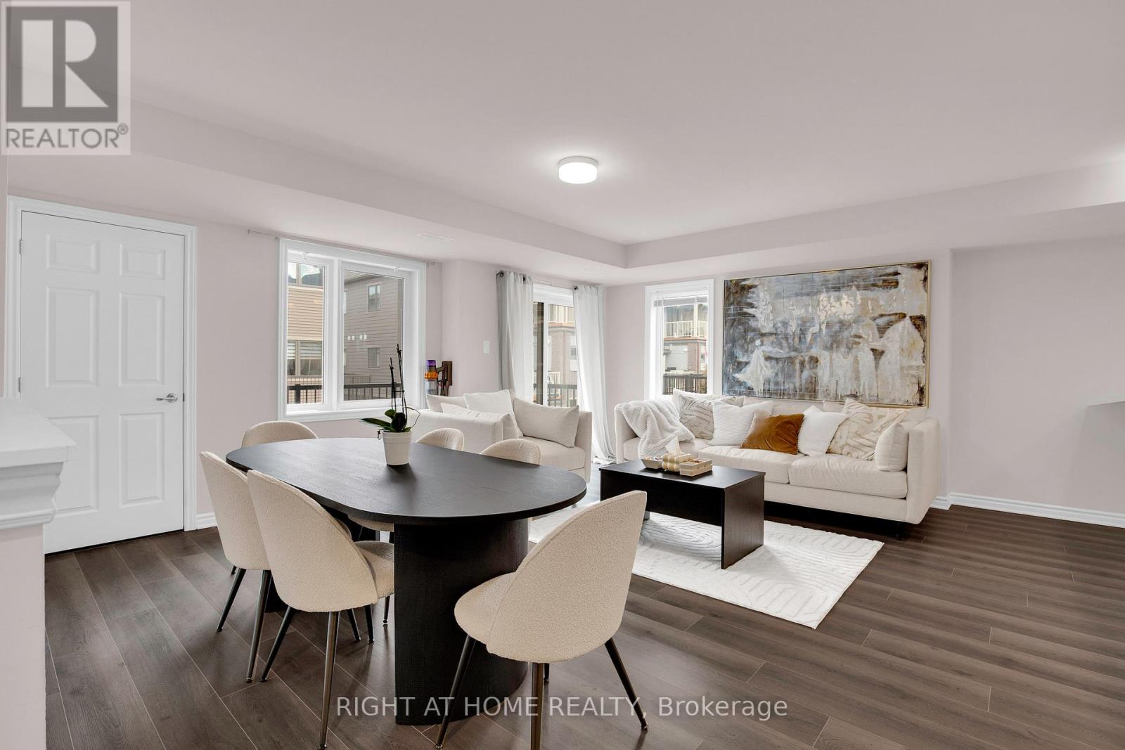 127 Anthracite Private, Ottawa, Ontario  K2J 7C8 - Photo 4 - X12470629