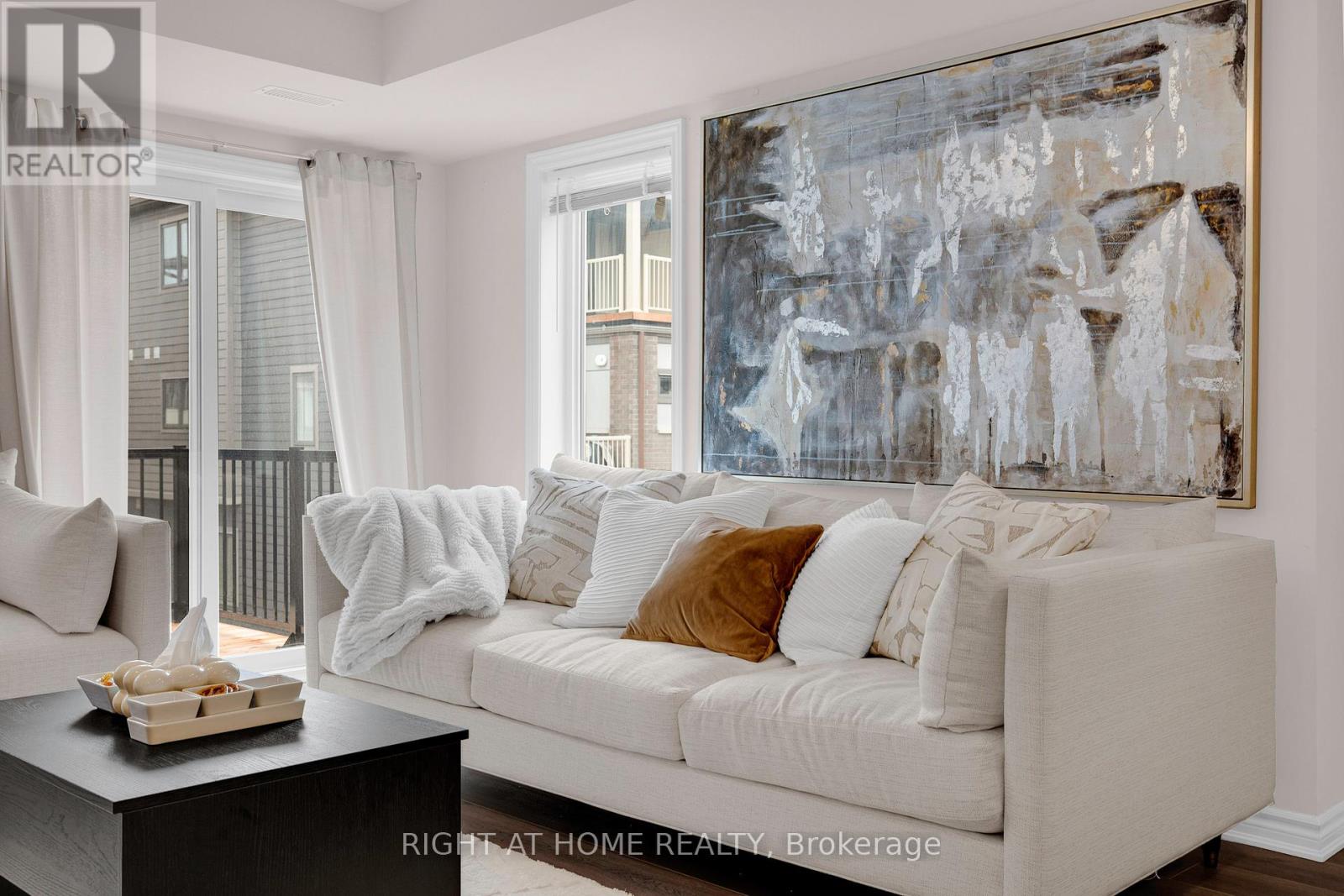 127 Anthracite Private, Ottawa, Ontario  K2J 7C8 - Photo 8 - X12470629