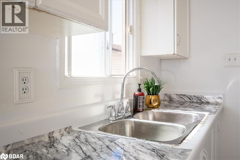 49 Laurie Crescent, Barrie, Ontario  L4M 6C7 - Photo 23 - 40776566