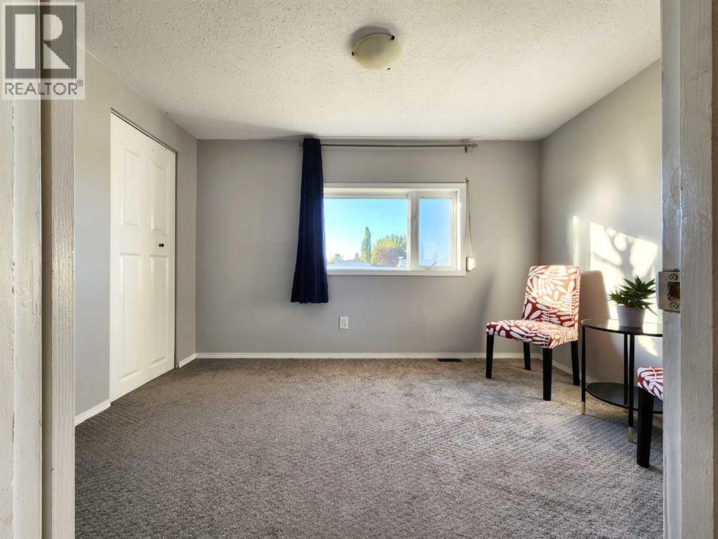 34 Willow Road W, Claresholm, Alberta  T0L 0T0 - Photo 11 - A2264887