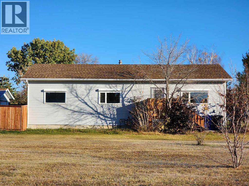 34 Willow Road W, Claresholm, Alberta  T0L 0T0 - Photo 24 - A2264887