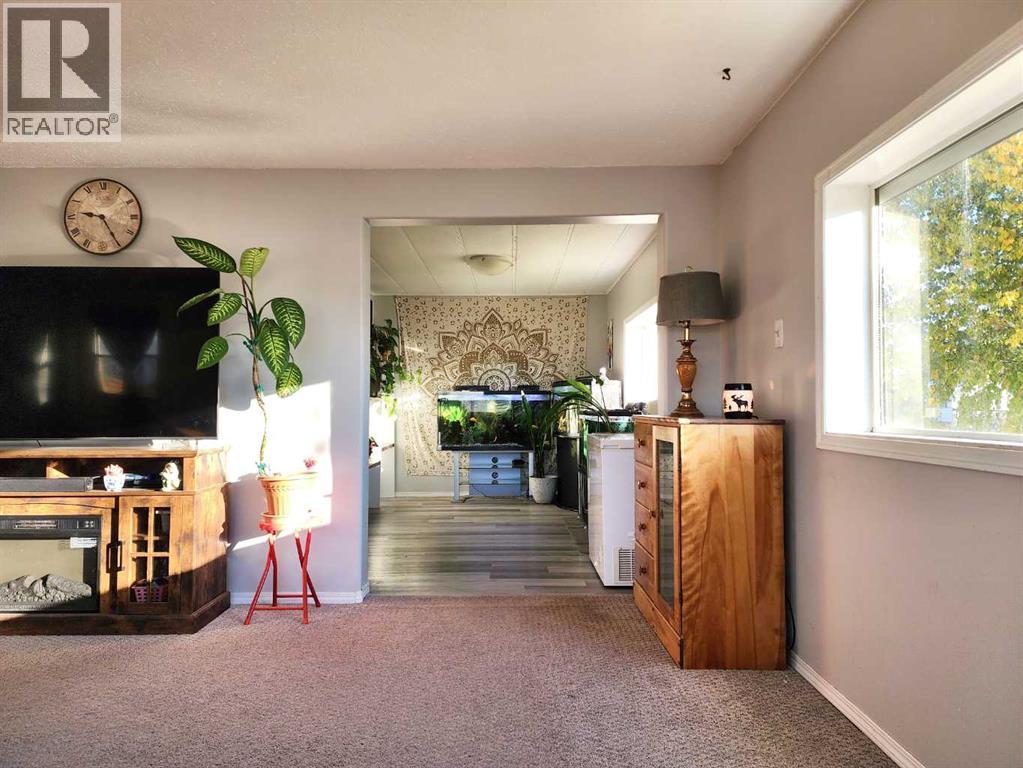 34 Willow Road W, Claresholm, Alberta  T0L 0T0 - Photo 8 - A2264887