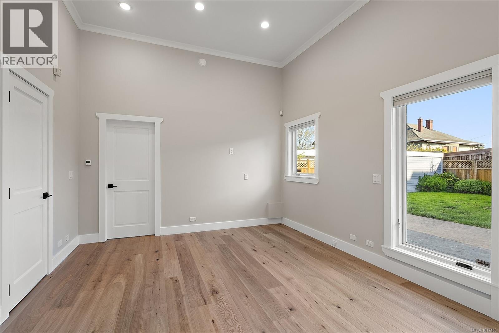 2 338 Dallas Rd, Victoria, British Columbia  V8V 1A8 - Photo 6 - 1017453