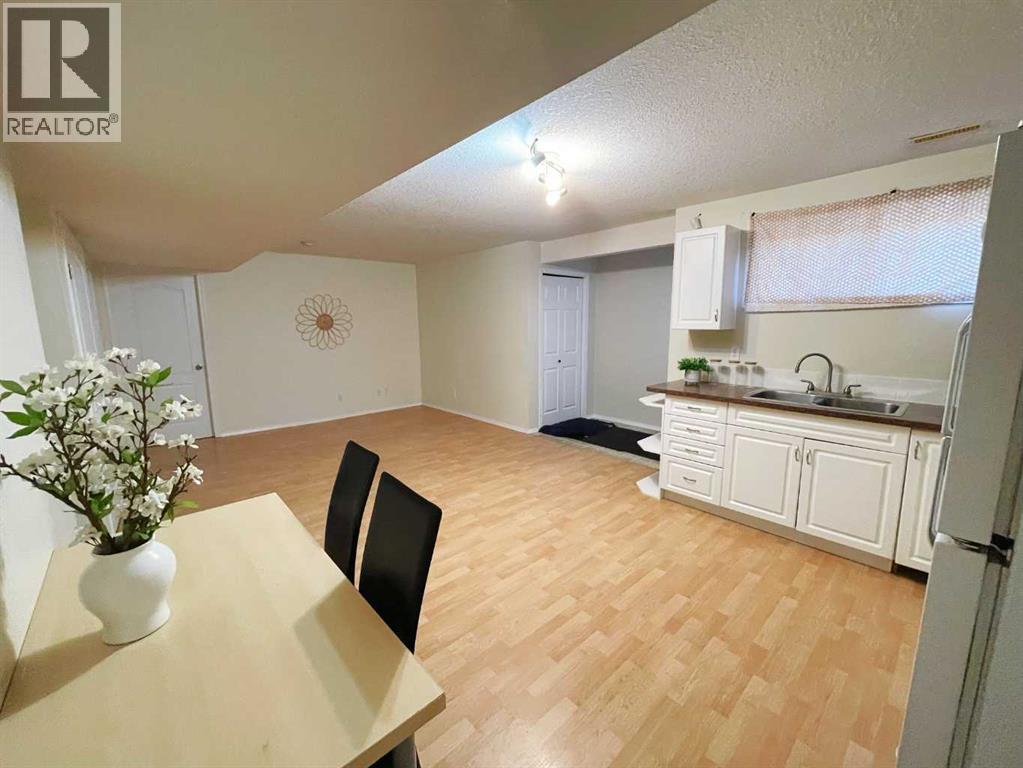 221 Coulee Creek Manor, Lethbridge, Alberta  T1K 8B9 - Photo 32 - A2265550