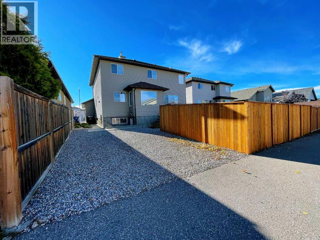 221 Coulee Creek Manor, Lethbridge, Alberta  T1K 8B9 - Photo 42 - A2265550