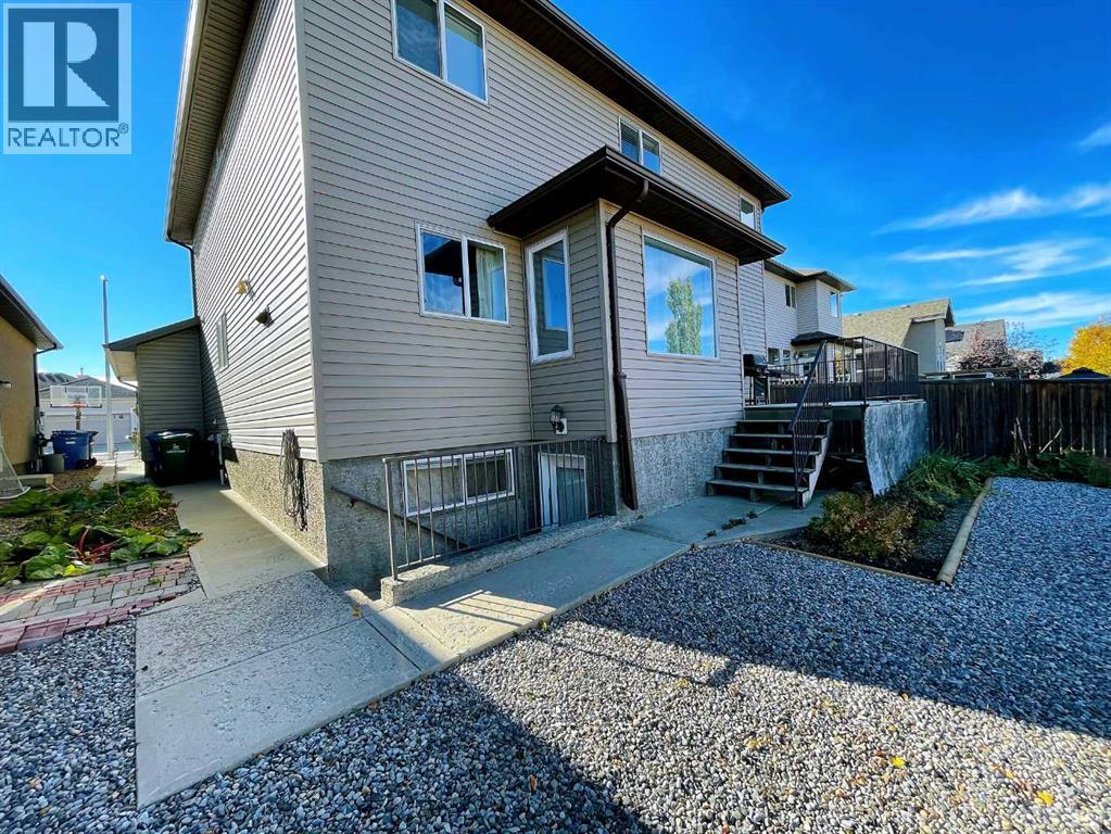 221 Coulee Creek Manor, Lethbridge, Alberta  T1K 8B9 - Photo 41 - A2265550