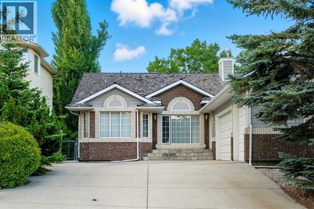 1552 Evergreen Hill Sw, Calgary, Alberta  T2Y 2R7 - Photo 3 - A2255486