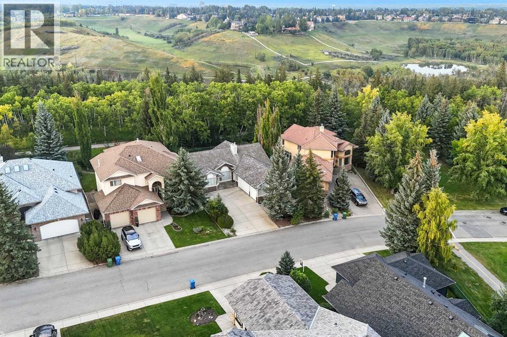 1552 Evergreen Hill Sw, Calgary, Alberta  T2Y 2R7 - Photo 9 - A2255486