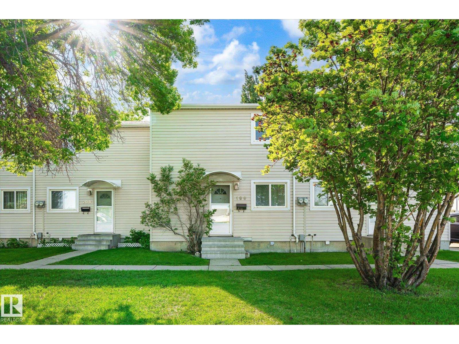 199 Centennial Ct Nw, Edmonton, Alberta  T5P 4H5 - Photo 2 - E4463041