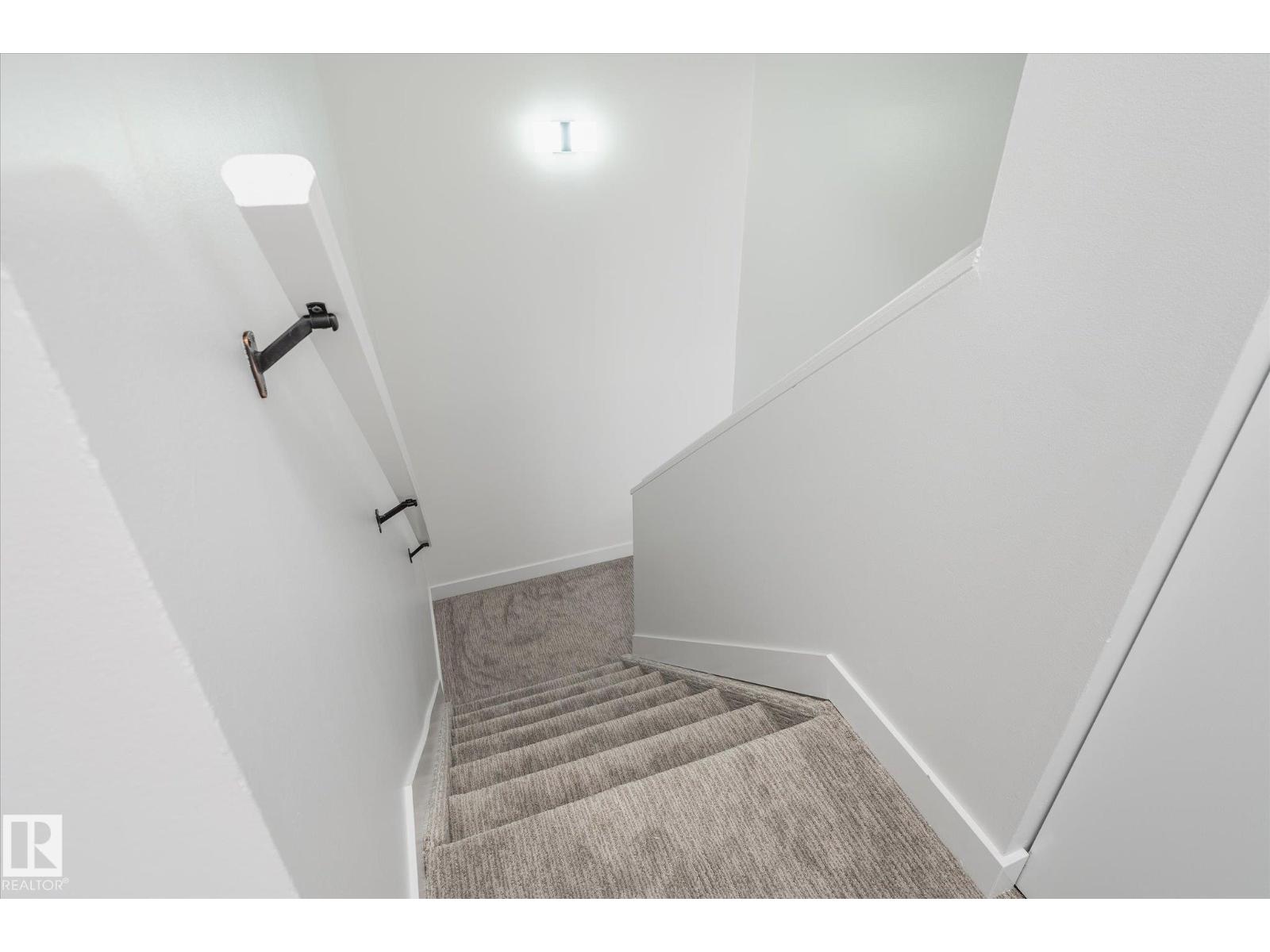 199 Centennial Ct Nw, Edmonton, Alberta  T5P 4H5 - Photo 28 - E4463041