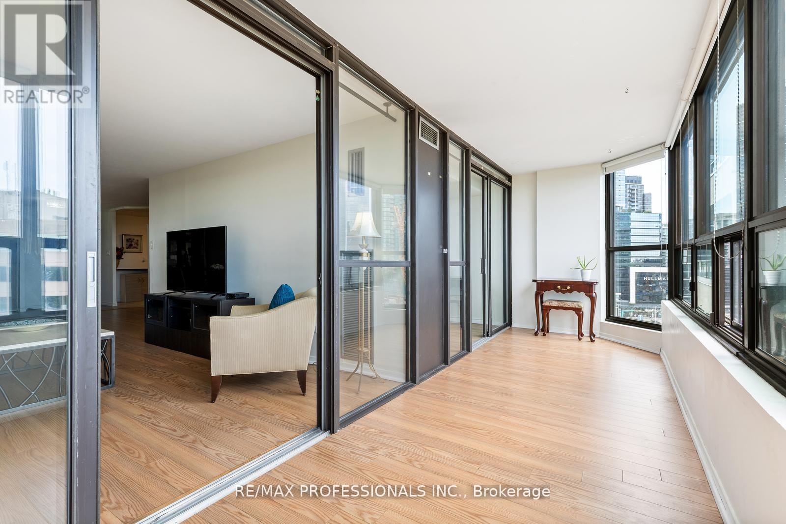 1104 - 33 Elmhurst Avenue, Toronto (Lansing-Westgate), Ontario  M2N 6G8 - Photo 15 - C12475571