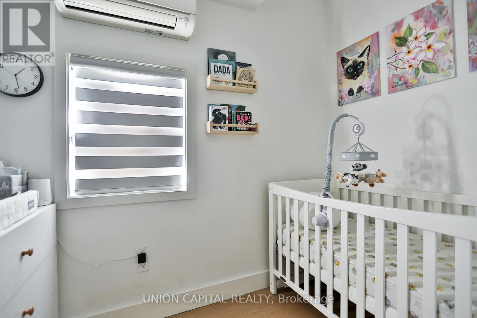 21 Alma Avenue, Toronto, Ontario  M6J 1N2 - Photo 19 - C12475606