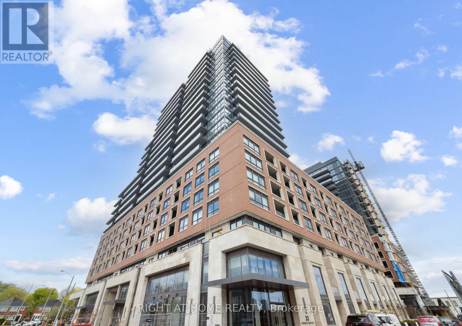703 - 33 FREDERICK TODD WAY N, Toronto, Ontario