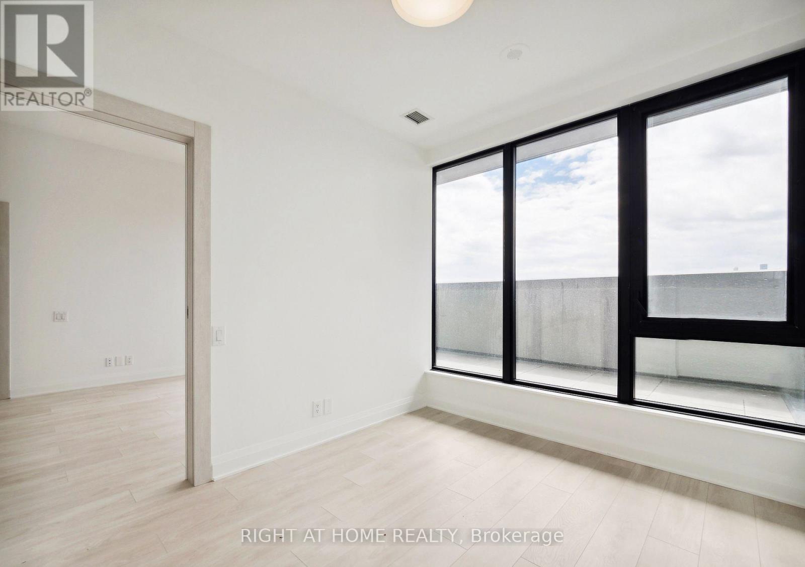 703 - 33 Frederick Todd Way N, Toronto, Ontario  M4G 2L2 - Photo 20 - C12475658