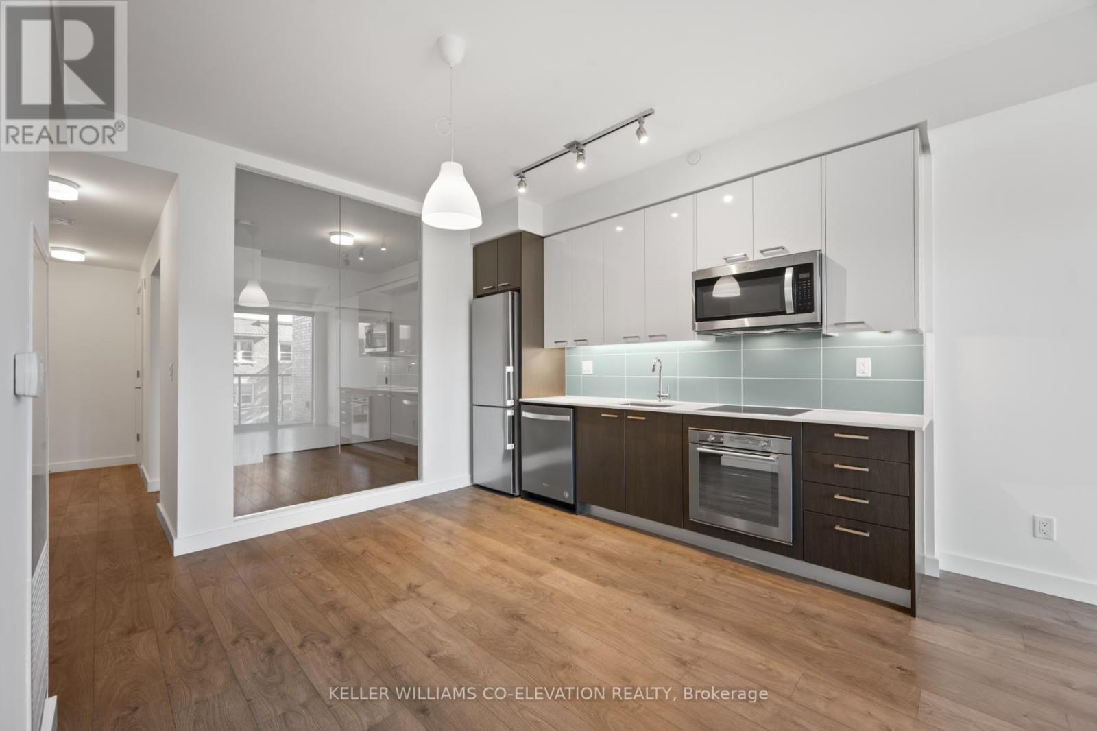 304 - 109 VAUGHAN ROAD, Toronto, Ontario