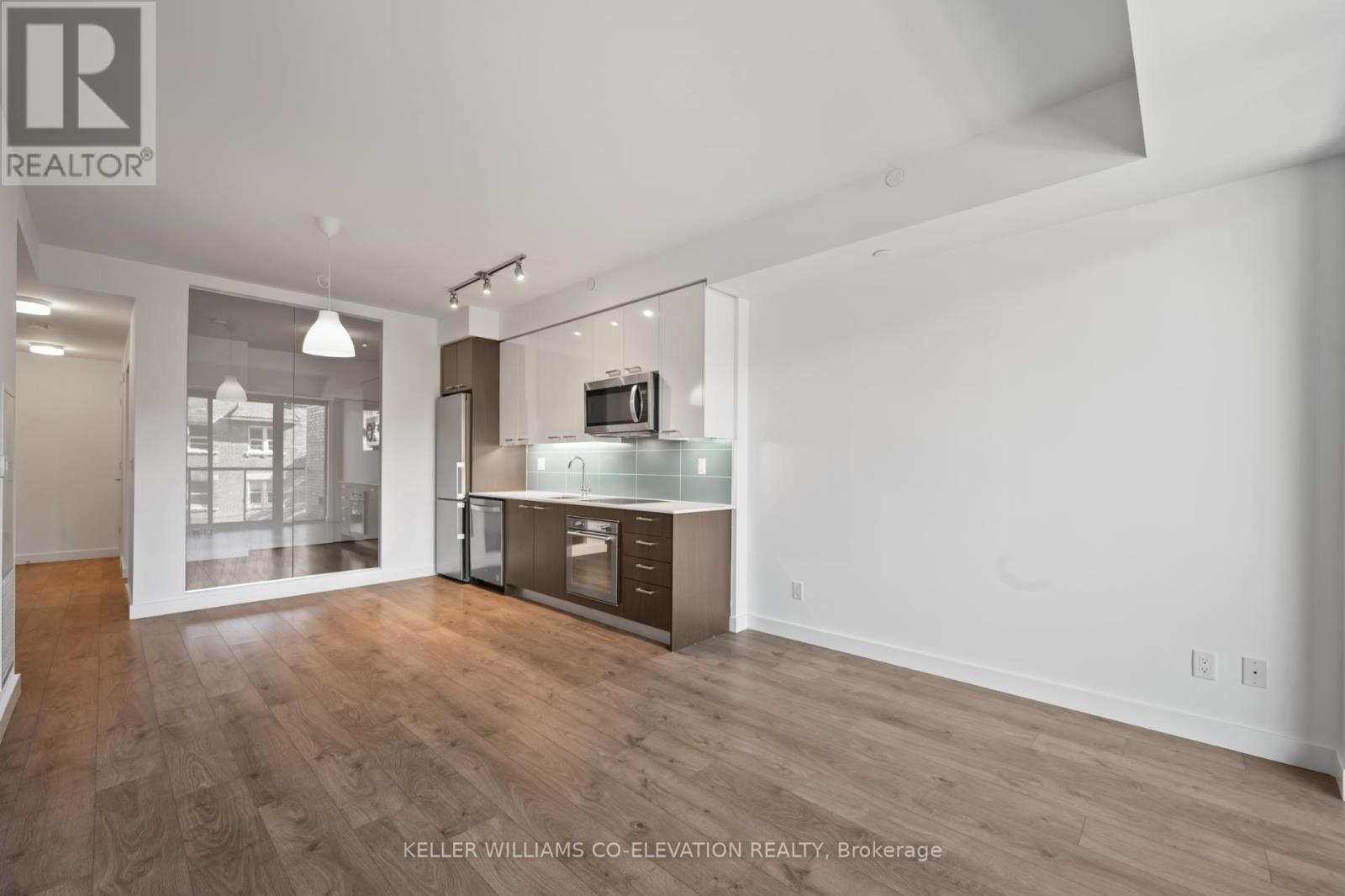 304 - 109 Vaughan Road, Toronto, Ontario  M6C 0B1 - Photo 3 - C12475716