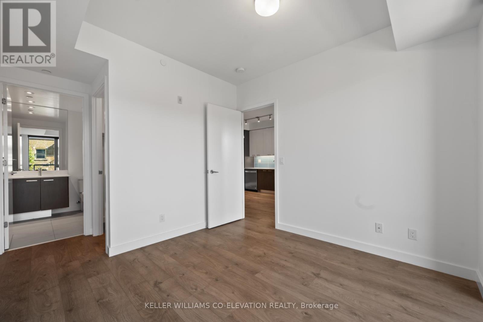 304 - 109 Vaughan Road, Toronto, Ontario  M6C 0B1 - Photo 5 - C12475716