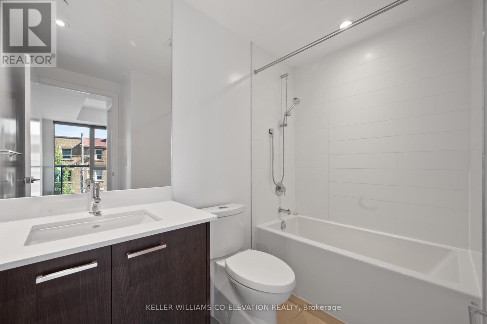 304 - 109 Vaughan Road, Toronto, Ontario  M6C 0B1 - Photo 6 - C12475716