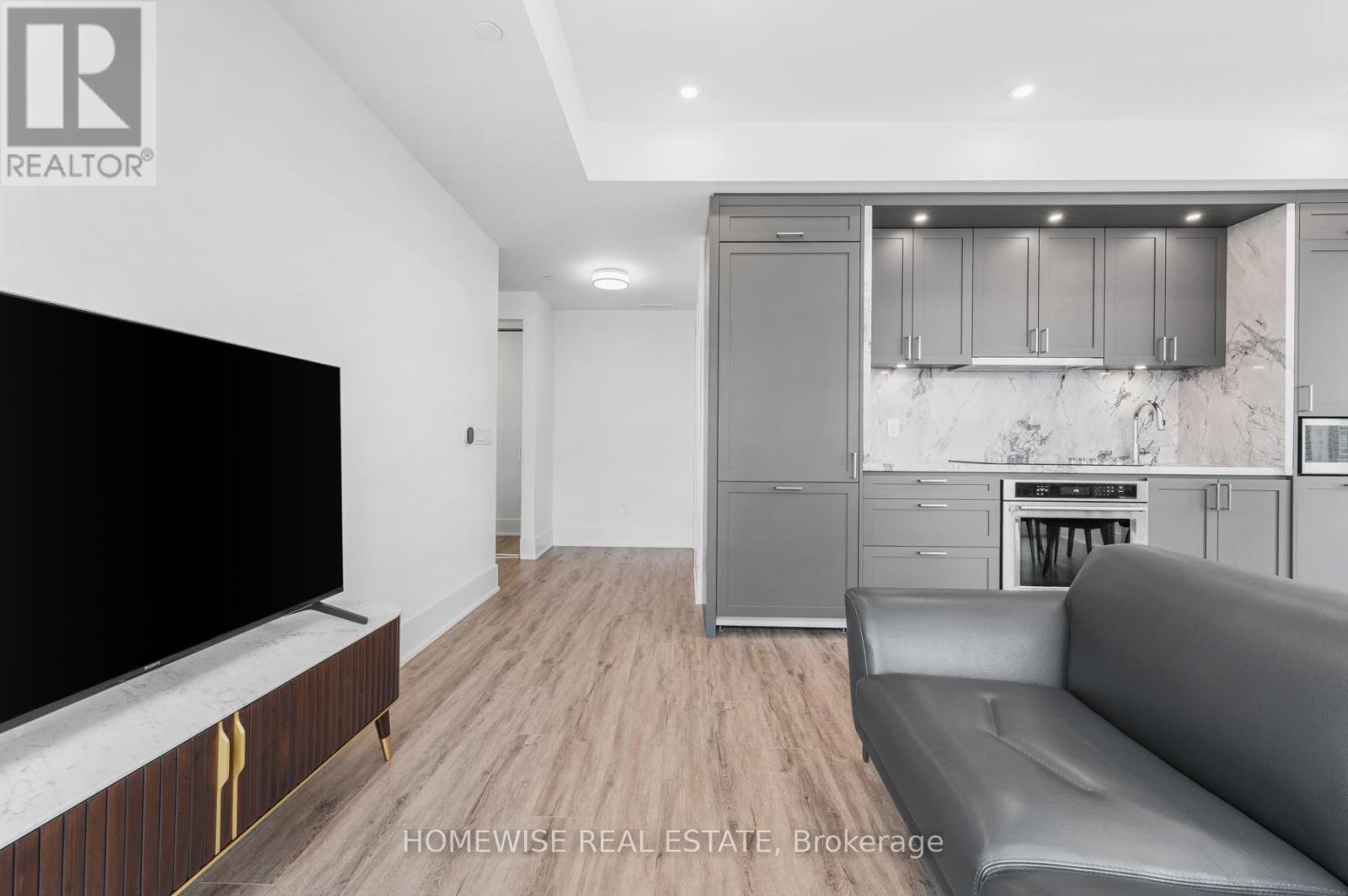 1012 - 470 Front Street W, Toronto (Waterfront Communities), Ontario  M5V 0V6 - Photo 10 - C12475763