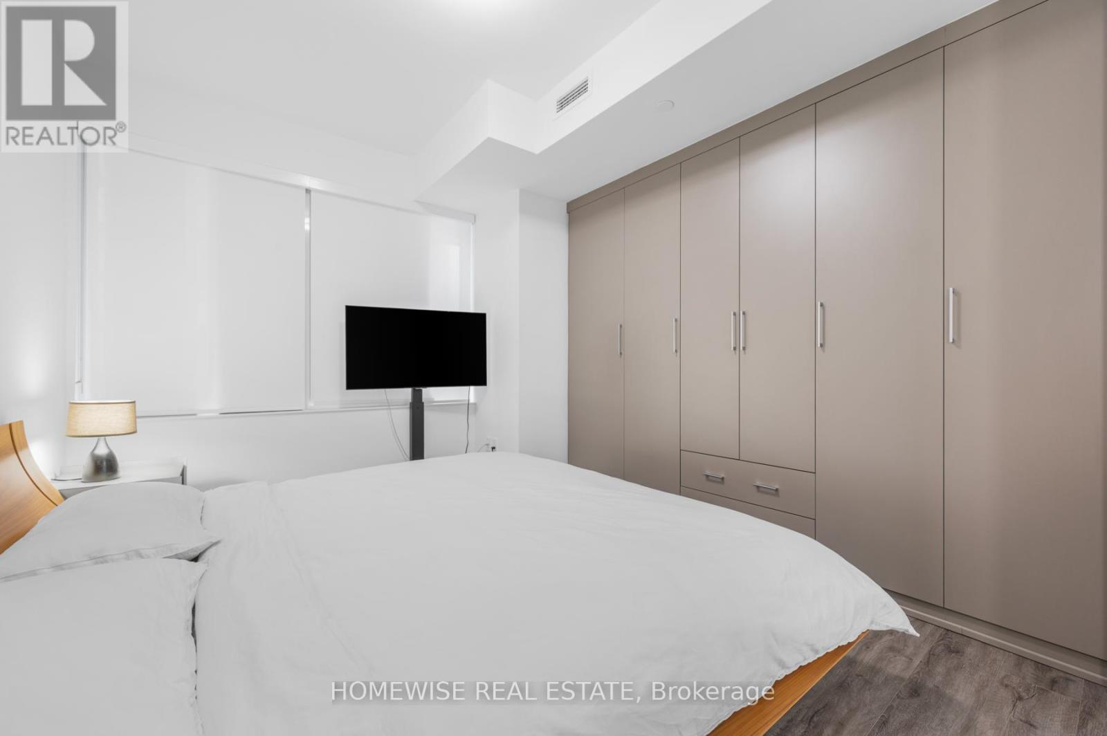 1012 - 470 Front Street W, Toronto (Waterfront Communities), Ontario  M5V 0V6 - Photo 12 - C12475763