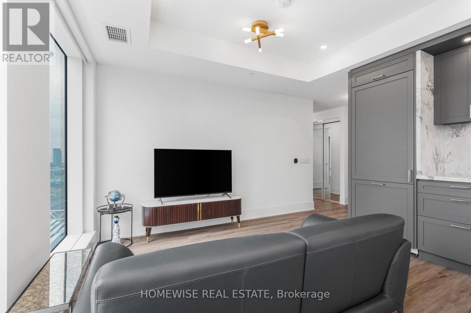 1012 - 470 Front Street W, Toronto (Waterfront Communities), Ontario  M5V 0V6 - Photo 9 - C12475763
