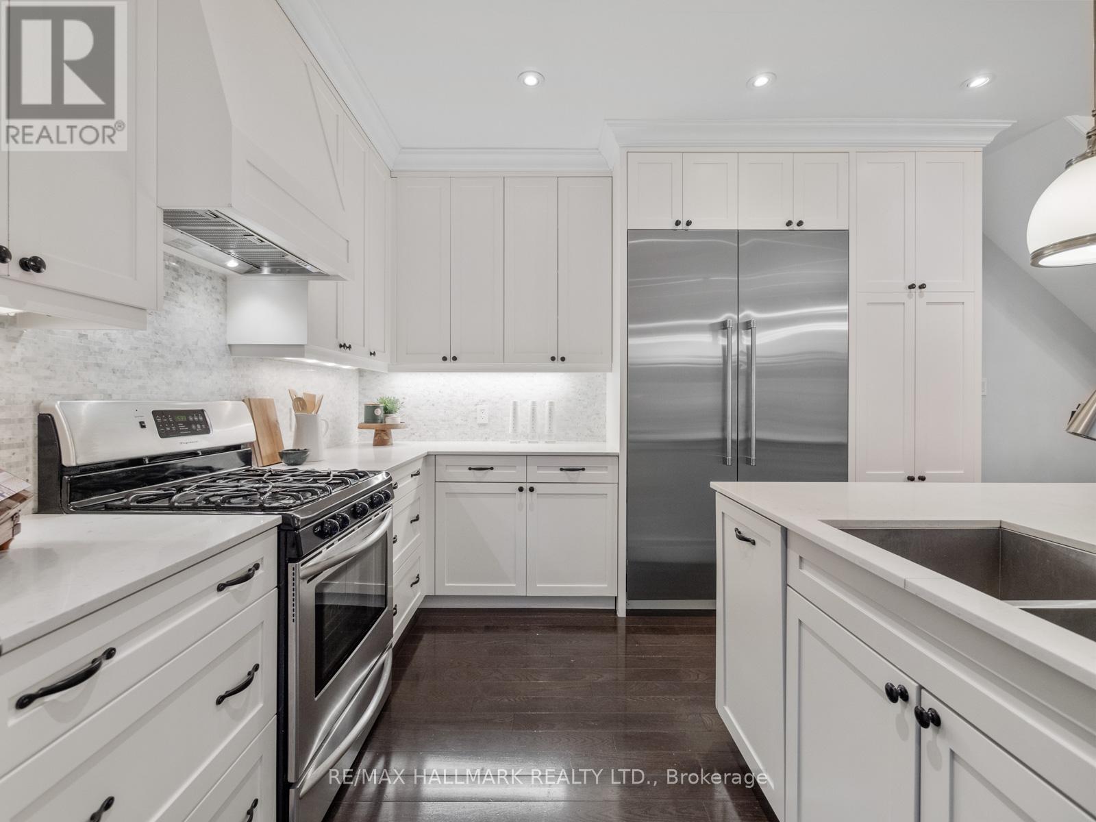 113 Melrose Avenue, Toronto, Ontario  M5M 1Y8 - Photo 15 - C12475778