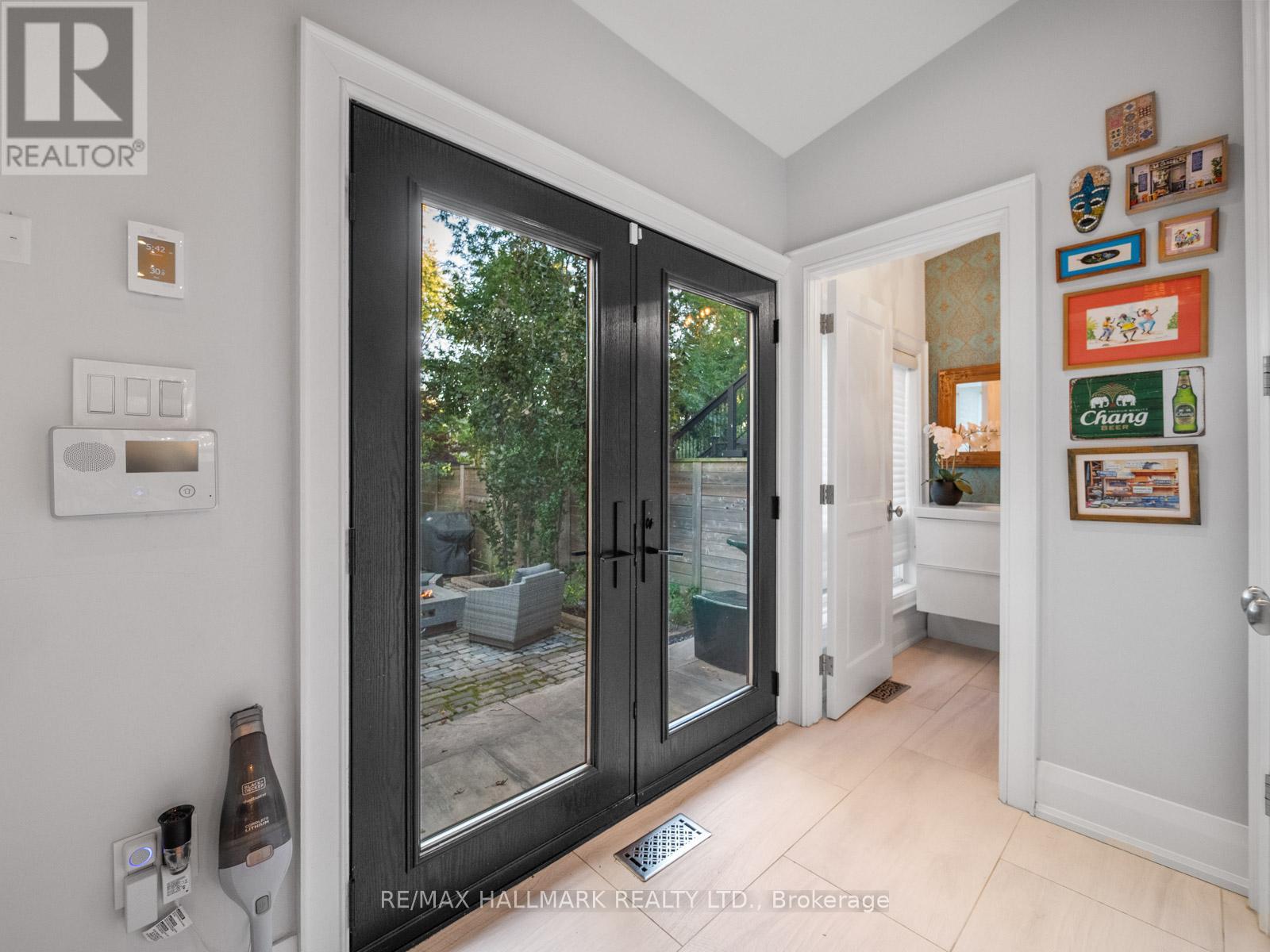 113 Melrose Avenue, Toronto, Ontario  M5M 1Y8 - Photo 18 - C12475778