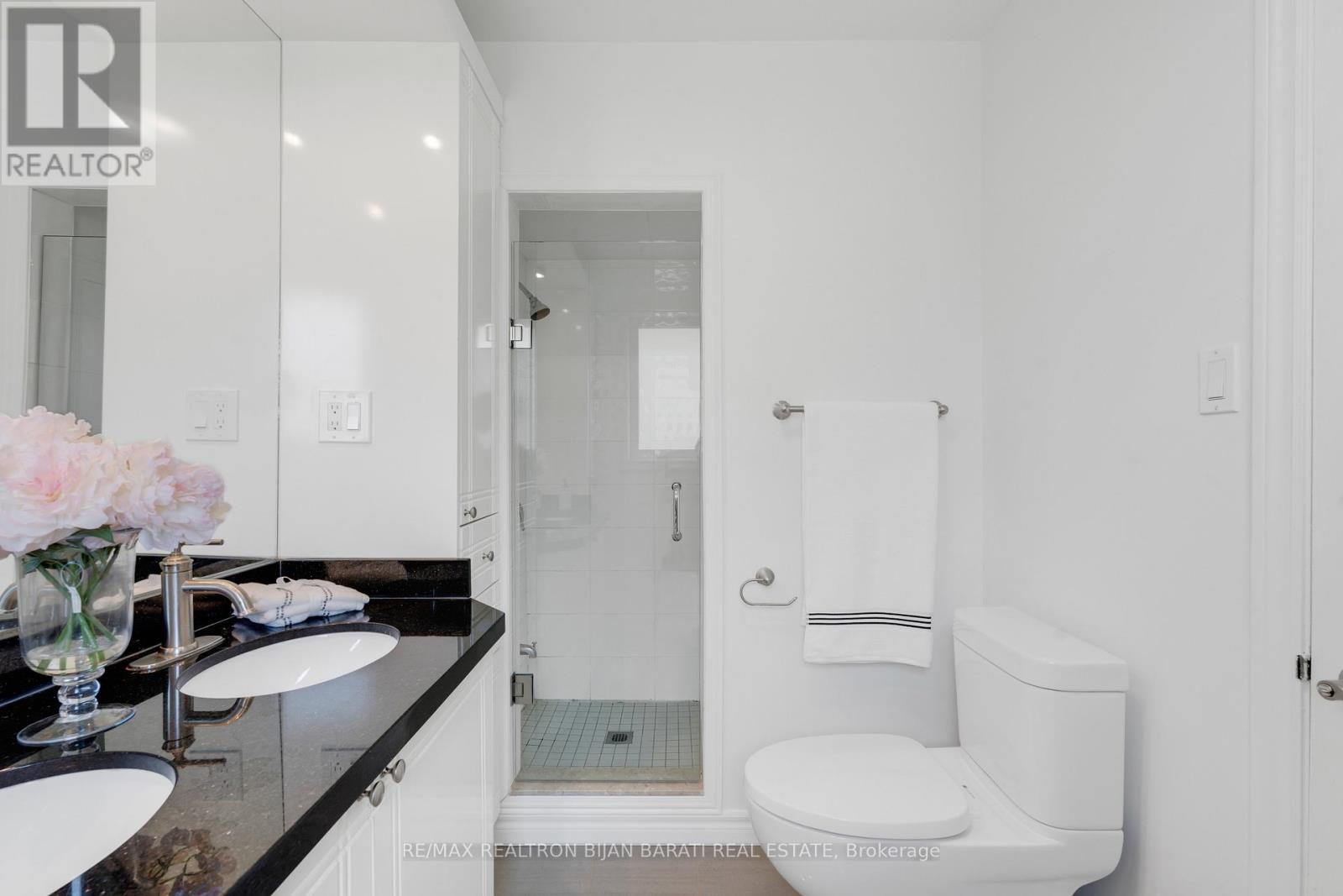 38 Whittaker Crescent, Toronto (Bayview Village), Ontario  M2K 1K8 - Photo 26 - C12475788