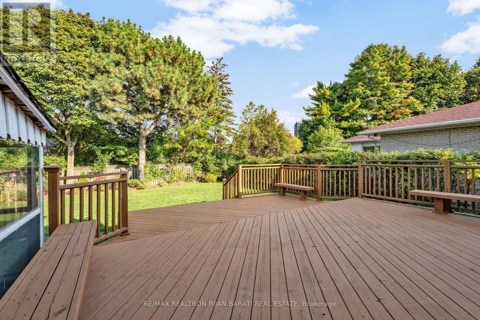38 Whittaker Crescent, Toronto (Bayview Village), Ontario  M2K 1K8 - Photo 34 - C12475788