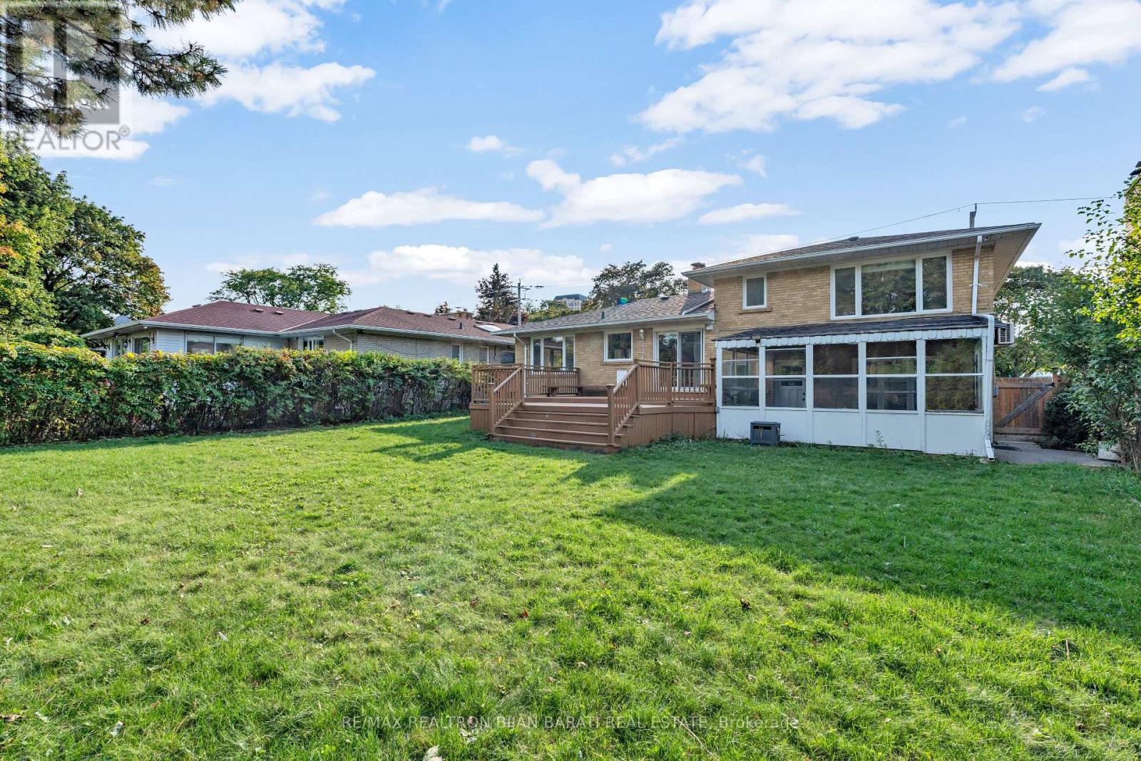 38 Whittaker Crescent, Toronto (Bayview Village), Ontario  M2K 1K8 - Photo 38 - C12475788
