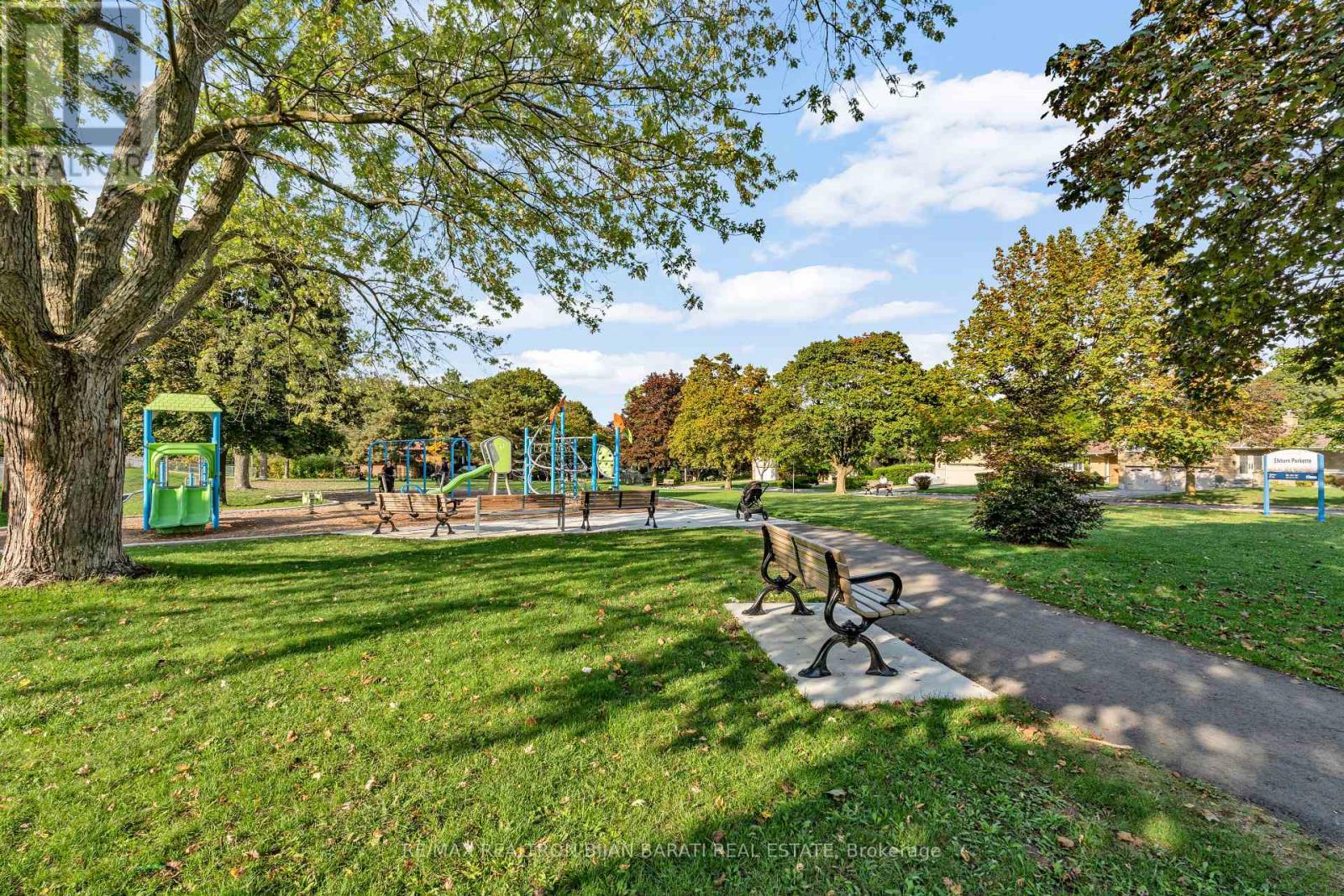 38 Whittaker Crescent, Toronto (Bayview Village), Ontario  M2K 1K8 - Photo 40 - C12475788