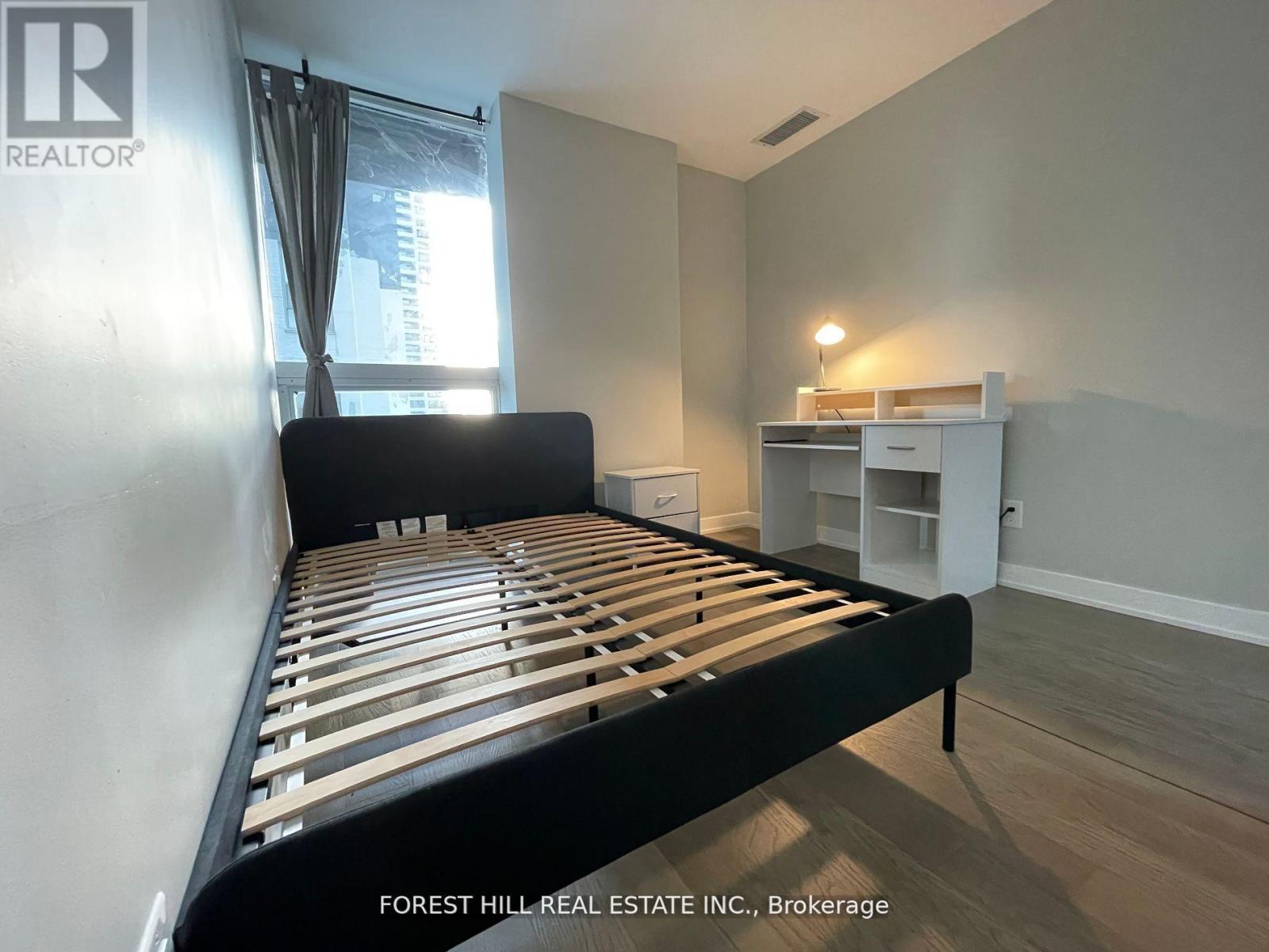 1202 - 17 Dundonald Street, Toronto, Ontario  M4Y 0E4 - Photo 18 - C12475864