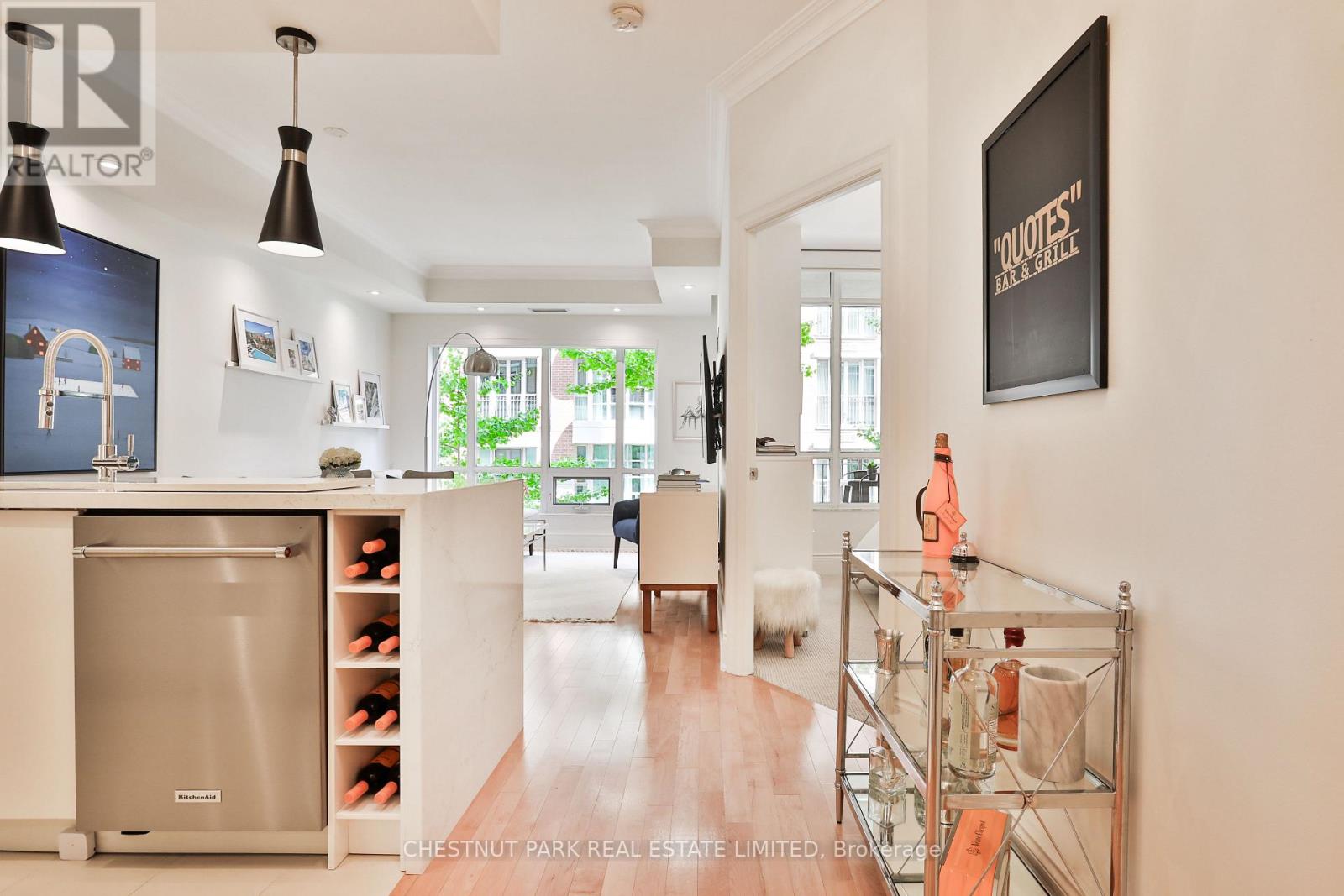 301 - 55 Delisle Avenue, Toronto, Ontario  M4V 3C2 - Photo 5 - C12475879